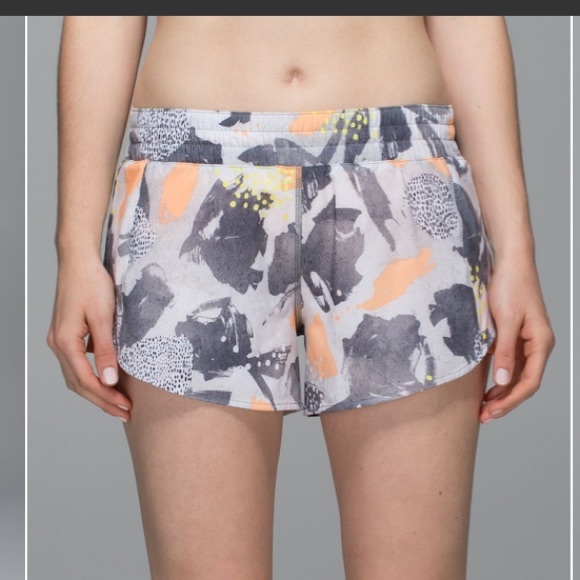 Lululemon Pleat to Street Short - Picture 7 of 8